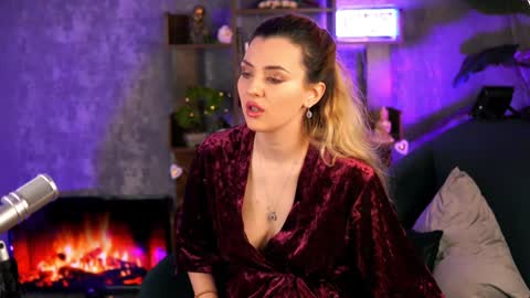 Bailey online show from December 9, 6:45 am