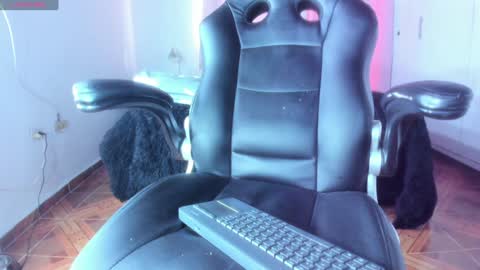 IM BAILEY online show from January 15, 10:13 pm