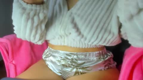 IM BAILEY online show from October 12, 2:54 am