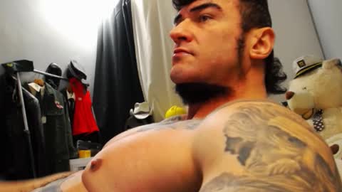 Snapshot of ballard_ chatting on January 5, 4:14 am Bret Ballard online show from January 5, 4:14 am