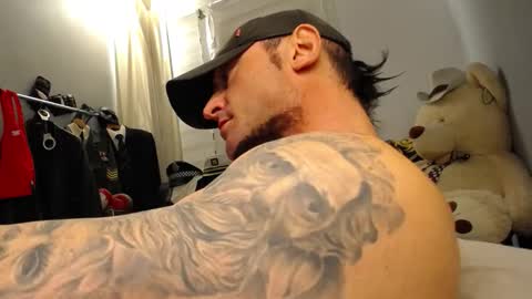 Snapshot of ballard_ chatting on November 23, 1:38 am Bret Ballard online show from November 23, 1:38 am