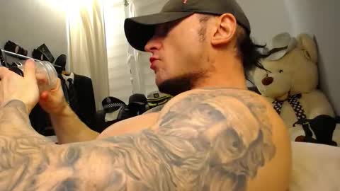 Snapshot of ballard_ chatting on December 22, 1:13 am Bret Ballard online show from December 22, 1:13 am