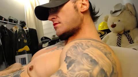 Snapshot of ballard_ chatting on March 2, 1:08 am Bret Ballard online show from March 2, 1:08 am