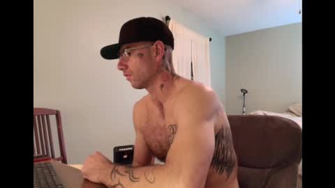 Snapshot of bam14680 chatting on December 20, 1:25 am bam14680 online show from December 20, 1:25 am