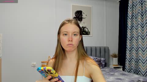 Kira online show from January 19, 9:45 pm