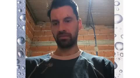 Snapshot of banana_argen_15 chatting on December 19, 2:01 am Ezequiel online show from December 19, 2:01 am