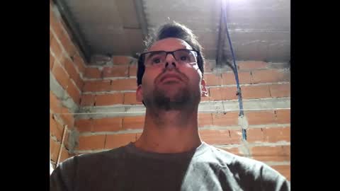 Ezequiel online show from March 1, 2:02 am