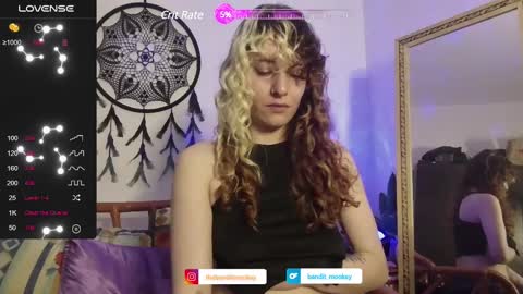 Snapshot of bandit_monkey chatting on February 27, 4:41 am V E R O N I C A online show from February 27, 4:41 am