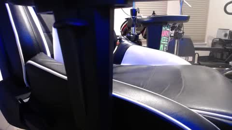 Snapshot of baneisher chatting on February 20, 7:23 am Baneisher online show from February 20, 7:23 am