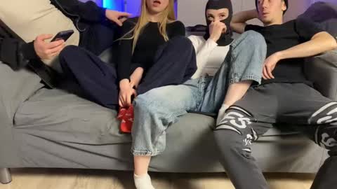 Kira and Egor online show from January 8, 9:28 pm