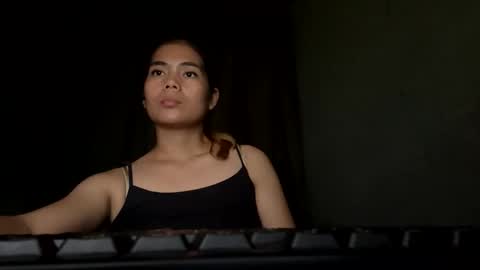 Snapshot of baolilai24 chatting on February 1, 7:26 am raquel online show from February 1, 7:26 am