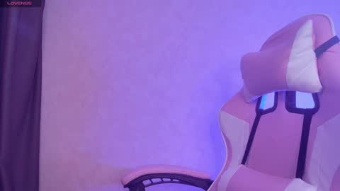 Snapshot of barbara_dennis chatting on March 6, 8:52 am barbara_dennis online show from March 6, 8:52 am