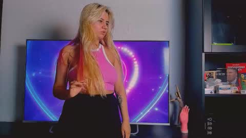 barbarasiren online show from September 18, 4:53 pm