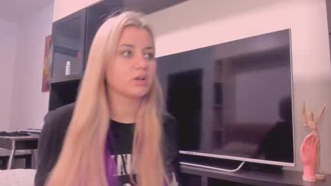 barbarasiren online show from October 30, 10:38 am