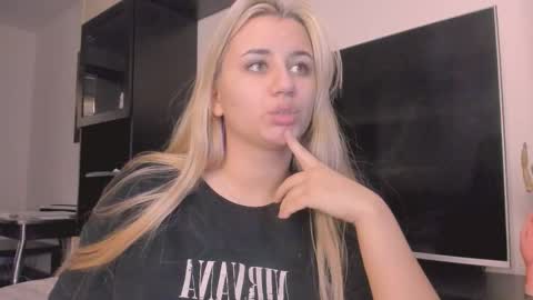 barbarasiren online show from November 1, 12:07 pm