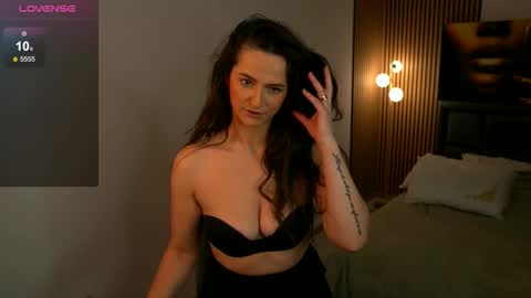 Snapshot of barbaraxoxox chatting on December 2, 6:19 am barbaraxoxox online show from December 2, 6:19 am