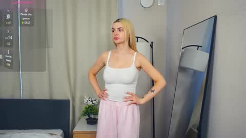 Snapshot of barberahuelsman chatting on February 4, 7:58 am Mikki online show from February 4, 7:58 am