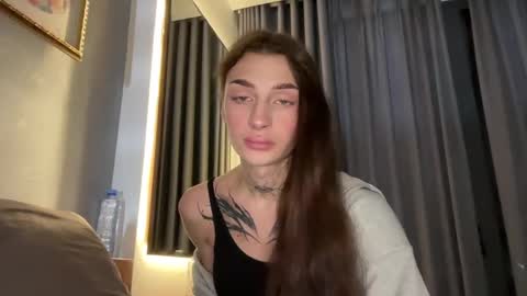 Snapshot of barbie_bi chatting on December 13, 11:02 am My name is Molly. Please say hello I like talking to you. If you have any wishes or obscene desires please use the tip menu online show from December 13, 11:02 am