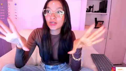 Snapshot of barbie_brunette3 chatting on October 17, 3:42 am independet model online show from October 17, 3:42 am