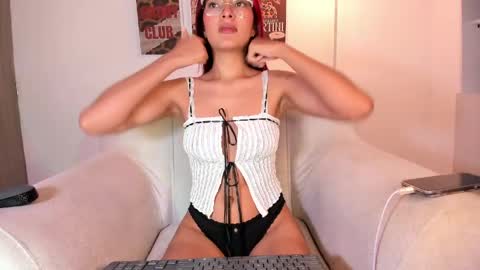  independet model online show from May 28, 2:42 am
