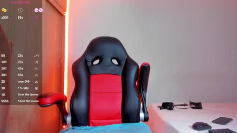 Nicolle  online show from March 21, 8:08 am