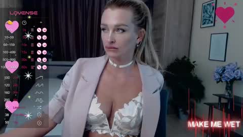 Snapshot of barbie_kiss1 chatting on March 3, 2:37 pm barbie online show from March 3, 2:37 pm