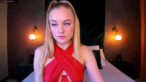 Snapshot of barbie_lis chatting on February 7, 12:20 am LisGTM2 Mon-Thu Sat 0100am-0700am online show from February 7, 12:20 am