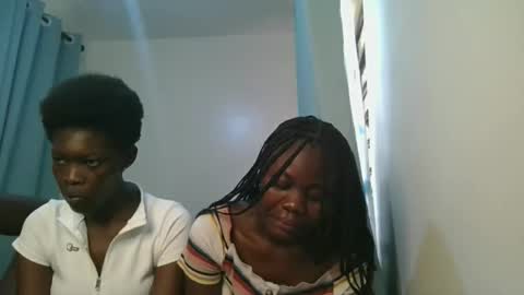 Snapshot of barbie_queen2 chatting on March 21, 9:36 am queen online show from March 21, 9:36 am