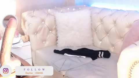 Snapshot of barbiefox_ chatting on September 12, 4:18 pm barbiefox_ online show from September 12, 4:18 pm