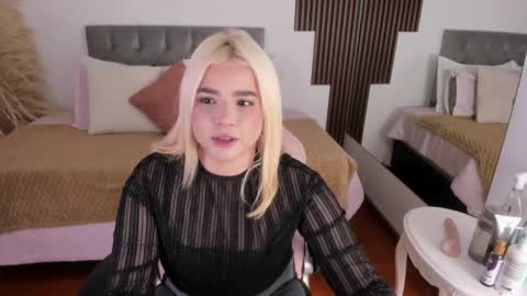 barbiehannab online show from February 19, 7:10 pm