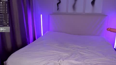  Emma online show from October 11, 8:51 pm