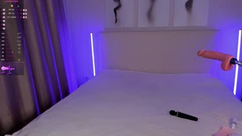  Emma online show from October 26, 7:53 pm