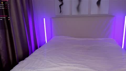  Emma online show from November 9, 8:18 pm