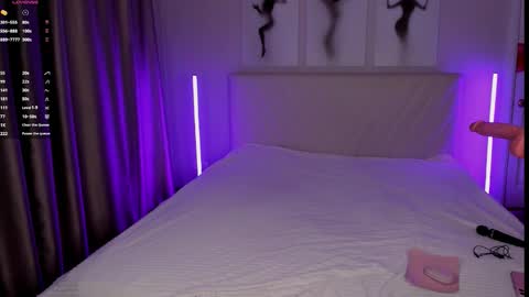  Emma online show from March 22, 8:56 pm