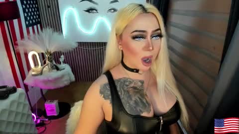 Snapshot of barbietop_alexa69 chatting on September 23, 4:15 am Miss Alexa Fields online show from September 23, 4:15 am