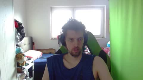 Snapshot of barca200 chatting on October 21, 8:37 am barca200 online show from October 21, 8:37 am