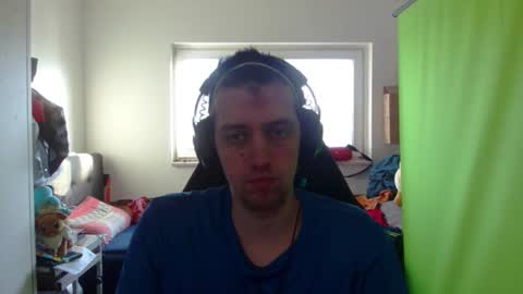 Snapshot of barca200 chatting on December 17, 9:04 am barca200 online show from December 17, 9:04 am