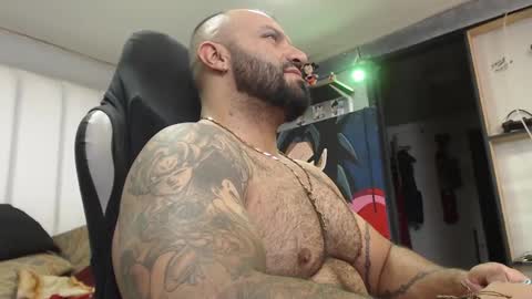 Snapshot of bardockroy_ chatting on December 19, 2:23 am bardock online show from December 19, 2:23 am