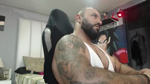 Snapshot of bardockroy_ chatting on October 27, 10:14 pm bardock online show from October 27, 10:14 pm