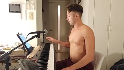 Snapshot of barebritpianist chatting on December 18, 3:07 pm BareBritPianist online show from December 18, 3:07 pm