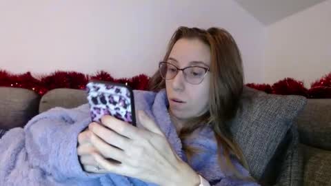 Lena online show from January 8, 5:15 pm