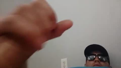 Snapshot of barniemay chatting on October 17, 6:32 pm barniemay online show from October 17, 6:32 pm