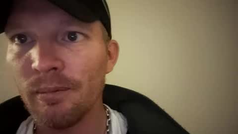 Snapshot of barniemay1 chatting on November 11, 11:32 am barniemay1 online show from November 11, 11:32 am