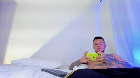 Bruce  online show from February 3, 7:07 am