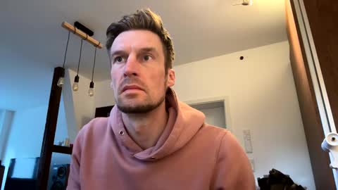 Snapshot of basst23 chatting on February 17, 7:04 am basst23 online show from February 17, 7:04 am