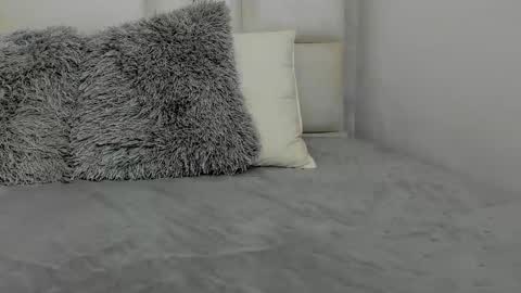 Bastian Independent Model online show from September 14, 11:20 am