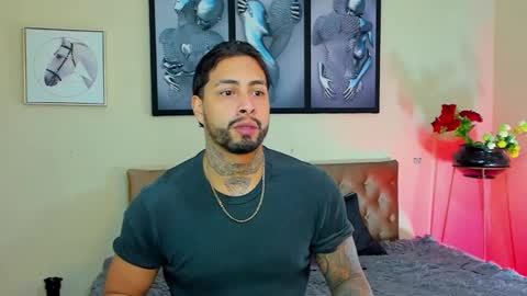 Snapshot of bastian_jones1 chatting on February 12, 3:07 am bastian_jones1 online show from February 12, 3:07 am