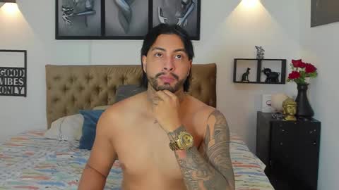 Snapshot of bastian_jones1 chatting on October 9, 1:47 am bastian_jones1 online show from October 9, 1:47 am