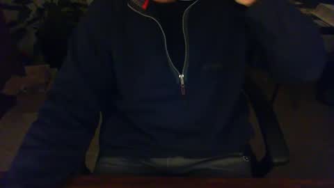 Snapshot of batebro13 chatting on December 10, 12:27 pm BateBro13 online show from December 10, 12:27 pm