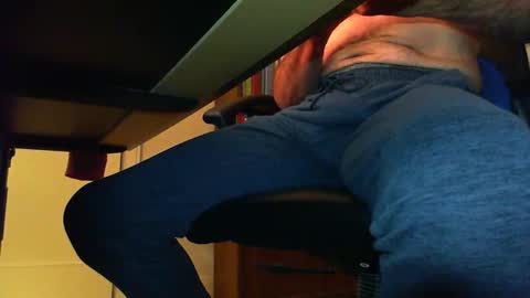 Snapshot of batebro13 chatting on October 18, 2:29 pm BateBro13 online show from October 18, 2:29 pm